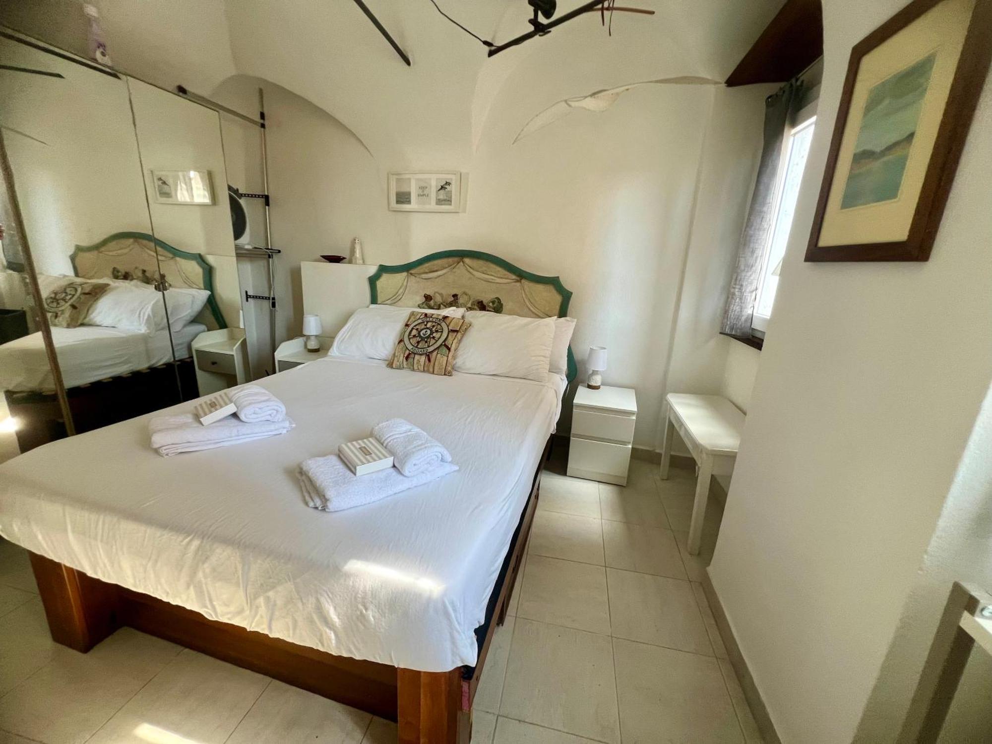 Suite Terrace In Pigna - Sanremo Luaran gambar